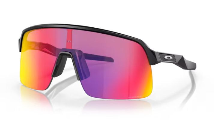 Oakley OO9463 – Sutro Lite